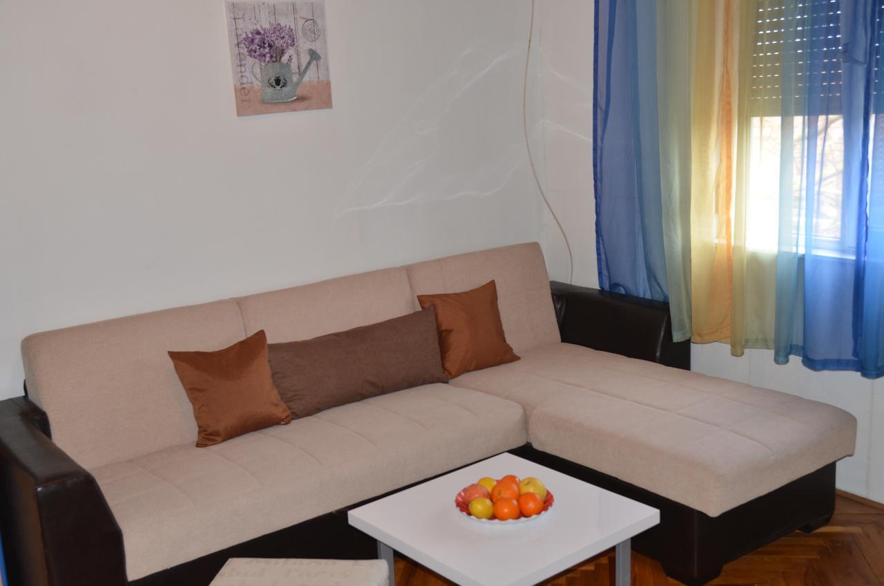 Rooms Mila Rezovac Exterior photo